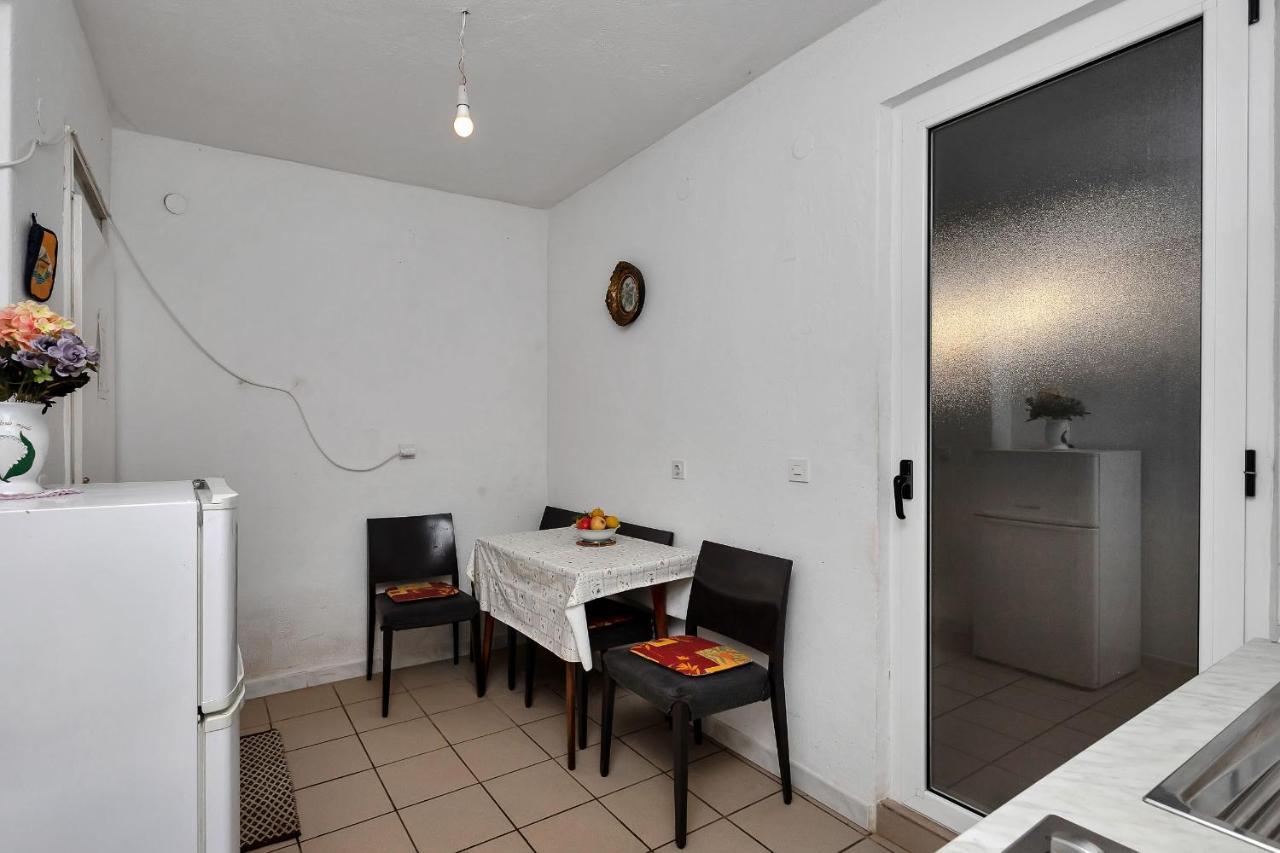 Apartments Milivoj Bogomolje Buitenkant foto